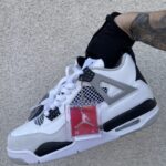 Кросівки Air Jordan 4 Military уцінені