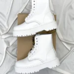 1460 Black Gloss saapad lakknahast ja karusnahast ️ ️ - müük