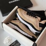 Beige sneakers-stylish beige sneakers made of leather and textiles