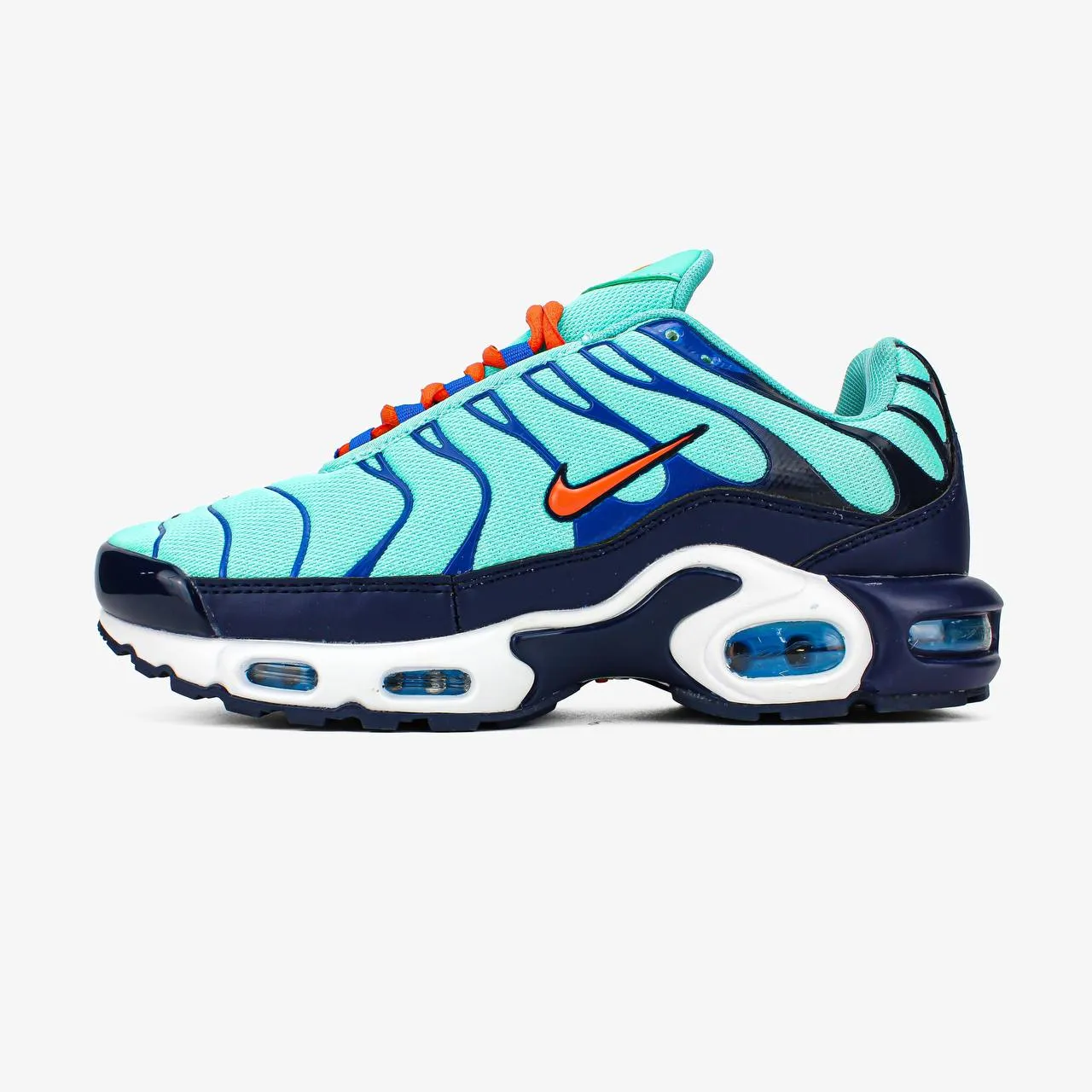 Marškinėliai Nike Air Max Plus " discover Your Air - - vyriški odiniai batai - Image 1