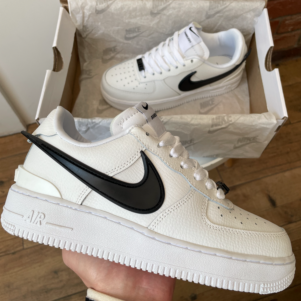 14c210d3-9280-4b27-9008-f9a8a37b1405 Baskets Nike air Force White Black x Ambush en cuir – Image 1