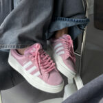 Bad Bunny Campus Pink boty s bílou semišovou podrážkou pro styl