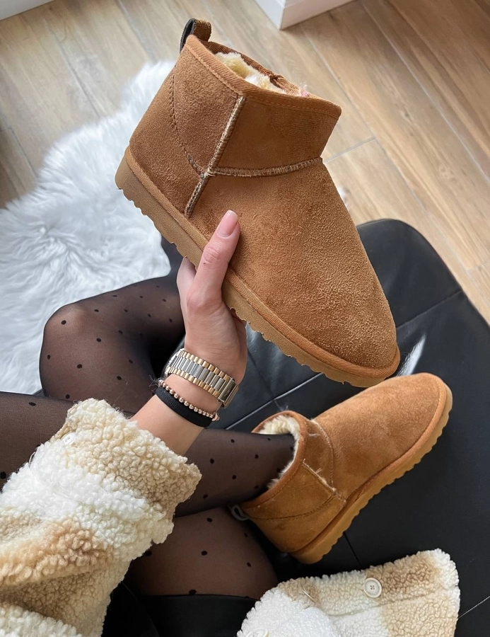 21d75582-e6c1-4e46-a656-6e29e93d563a Чоботи Ugg Brown Ultra Mini з еко-матеріалу для щоденного комфорту - obrazek 1