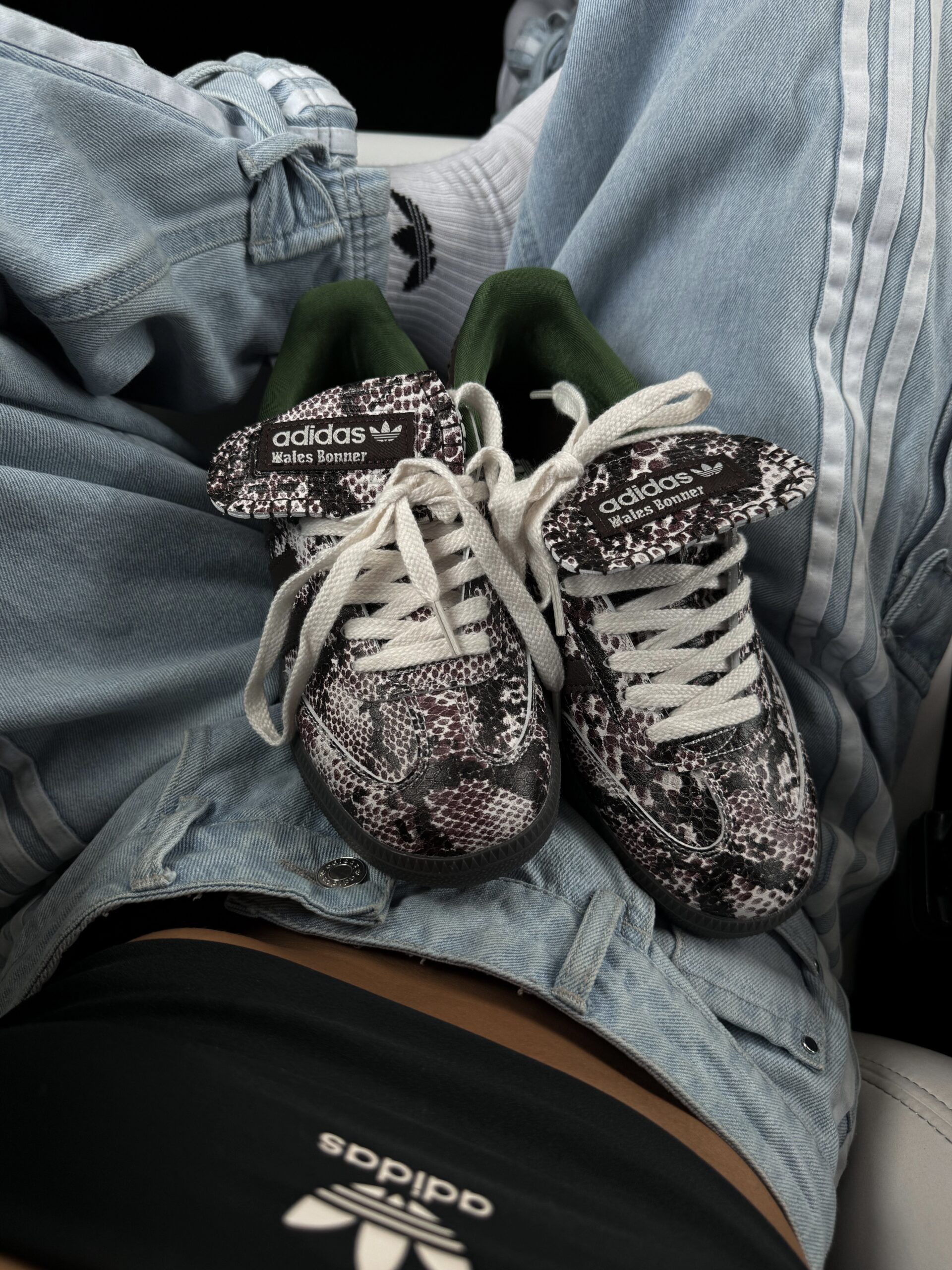 2337d01a-1b99-4986-8ce3-ed948d5f5fed Кеди Samba x Wales Bonner Pony “Scales” шкіряні для стильного образу - Зображення 1