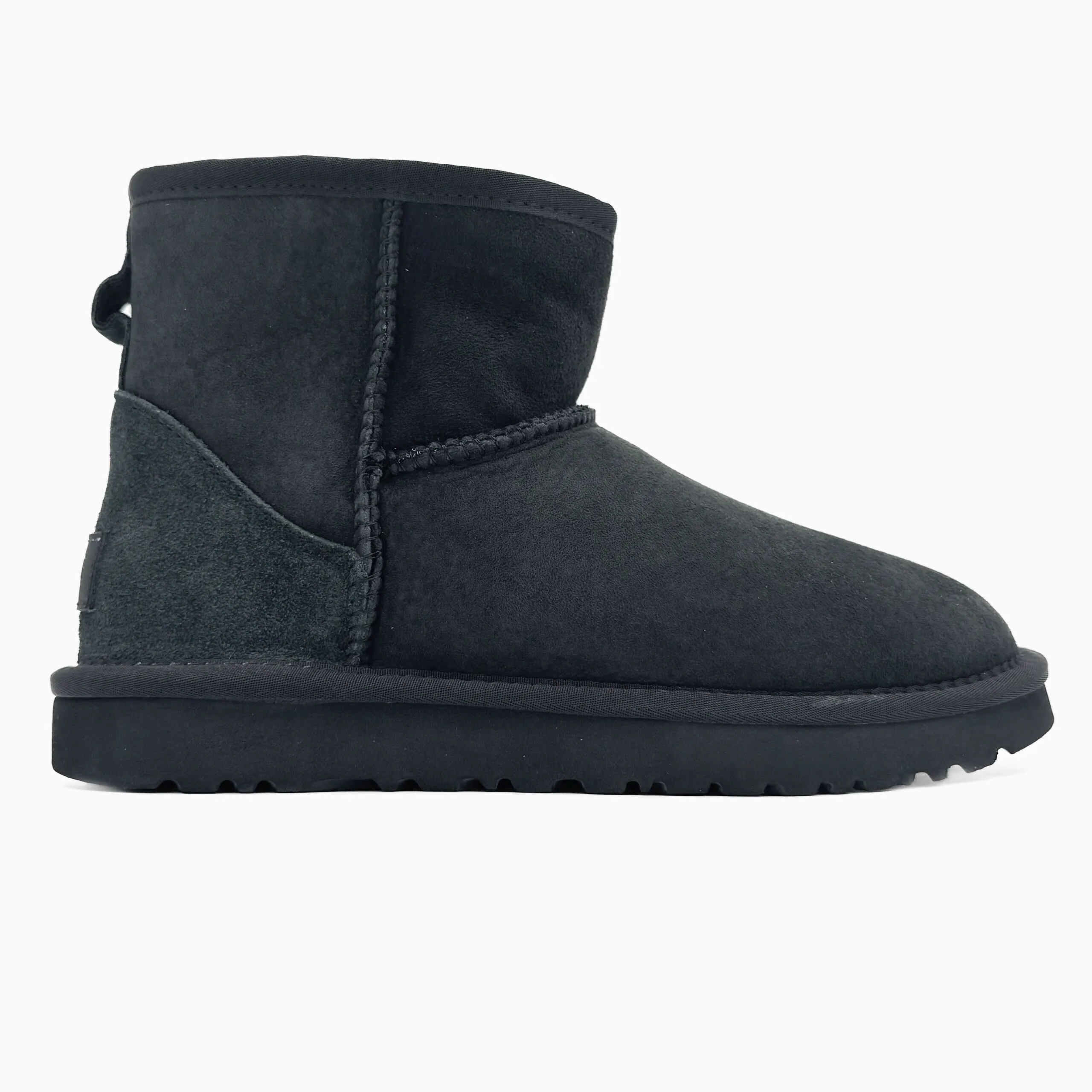 23c4a3bd-7820-4b41-b2d5-e8afec7d63ee Ugg Classic Mini Black — жіночі замшеві уггі з хутром - Зображення 1