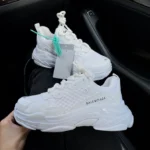 Кросівки Balenciaga Triple S White — шкіряні та текстильні кросівки