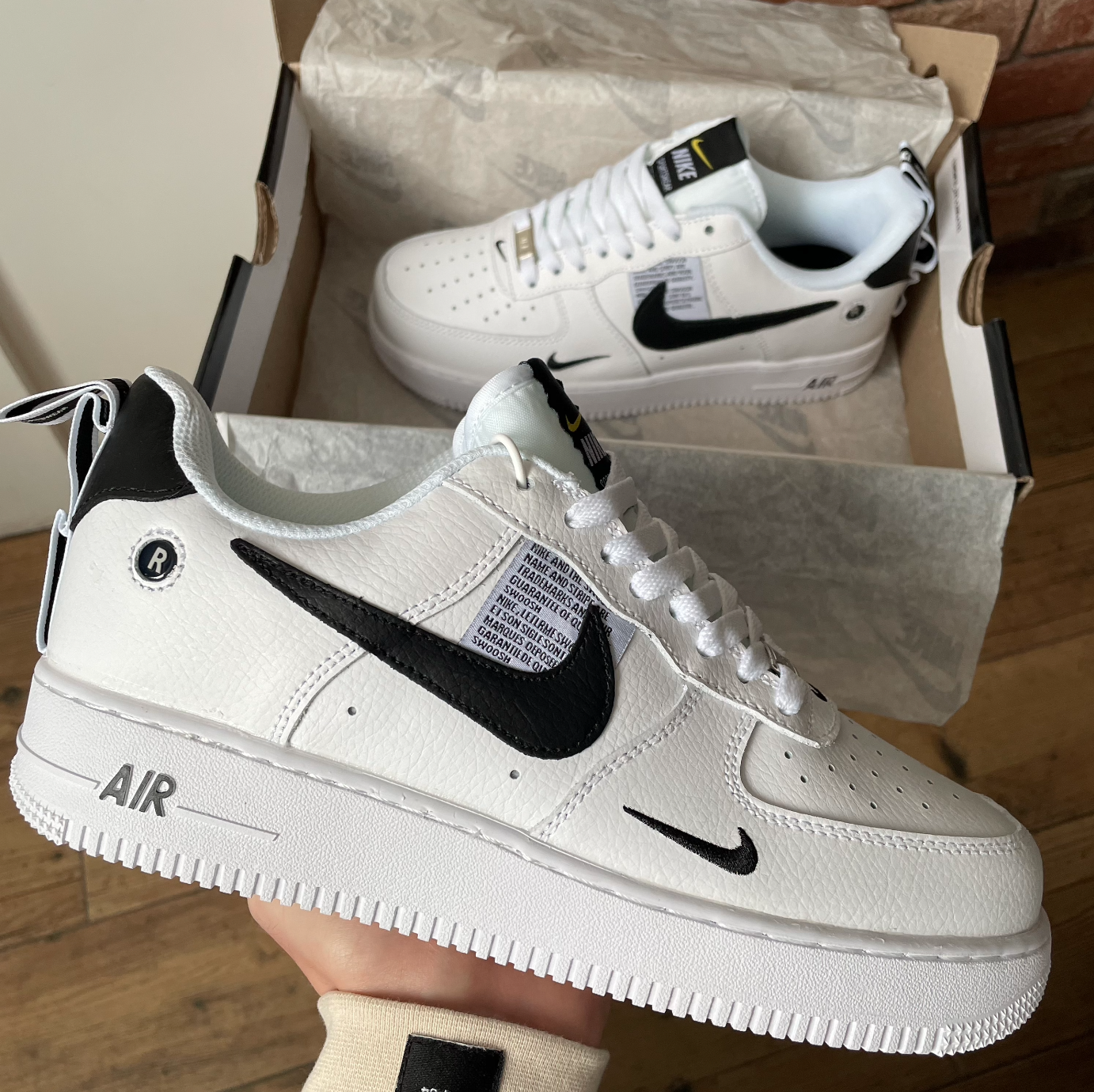 2a5fc718-bcb9-416b-82e9-ae6001ffb48e Nike Air Force 1 ' 07 LV8 Ultra White sneakers-tyylikkäät nahkakengät - Image 1