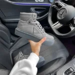 Чоботи Prada — стильні жіночі чоботи чорного кольору (уцінка) ----------