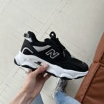 Кросівки New Balance Black із шкіри та текстилю для спорту