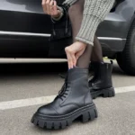 Fendi Sneakers Black / White tossud-nahk ja seemisnahk, Premium stiil