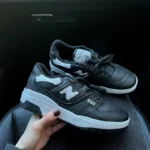 Sneaker New Balance 550 Black in pelle per un look casual elegante