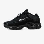 Кросівки Nike Air Max Plus Utility Black Metallic Silver — шкіряні та текстильні