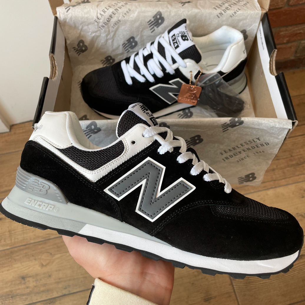 4123518b-3f29-44fd-9bde-02e82299e4d4 Кросівки New Balance 574 Black White — стильні чоловічі замшеві кроси - Зображення 1