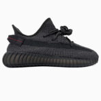 Кросівки Adidas Yeezy V2 Black Reflective — стильні текстильні кросівки