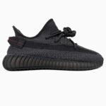 Adidas Yeezy V2 Black Reflective sportbačiai-stilingi tekstiliniai sportbačiai
