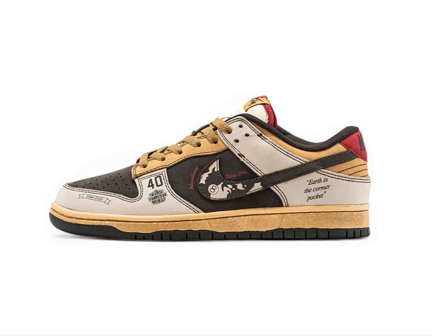 4be2cc5d-f7f7-4db6-b3c3-3f44e12540b6 Baskets Nike SB Dunk Low x Stussy Beige Brown-cuir et textile – Image 1