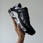 Кросівки Air Max TN Plus Grey текстильні для спорту та повсякденного носіння