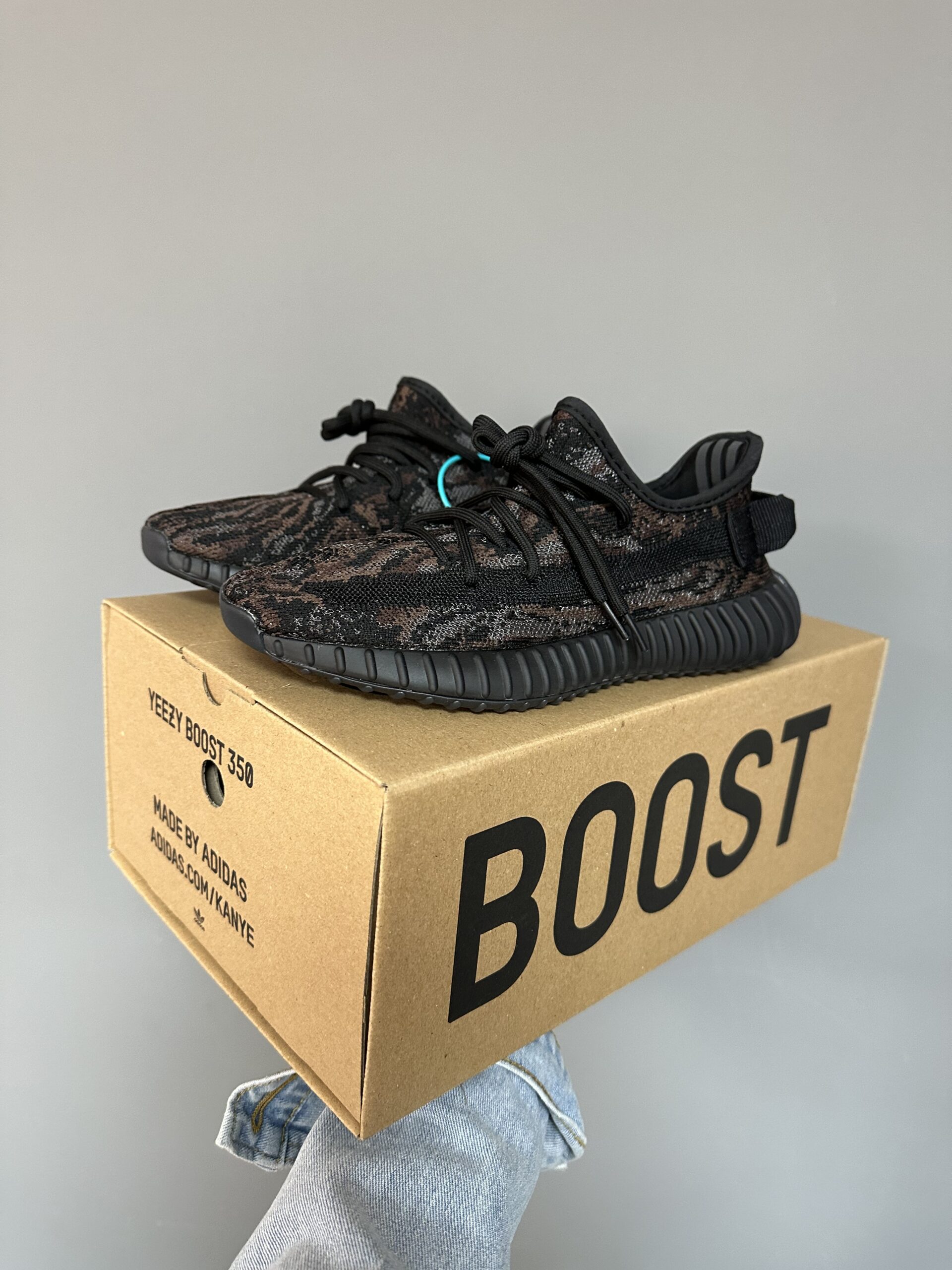 6a351894-9d74-432c-89ab-99e25c68477b Кросівки YEEZY BOOST 350 V2 MX ROCK – текстильні преміум з рефлективом — изображение 1