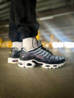 Nike Tn Plus Smoke Grey čības āda / tekstils vīriešiem / sievietēm - Image 2