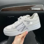 Scarpe Da Ginnastica In Pelle Bianca Valentino per un'usura elegante e confortevole