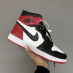Baskets Air Jordan Retro 1 High Red / Black Toe-baskets hautes en cuir