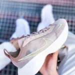 Кросівки Nike Vista Lite Beige — жіночі текстильні легкі кеди