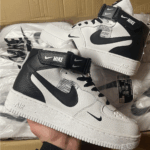 Nike Air Force utili High Valkoinen Musta Talvi lenkkarit turkis