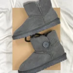 UGG Mini Bailey Button Grey-UGG da donna in pelle scamosciata con pelle di pecora