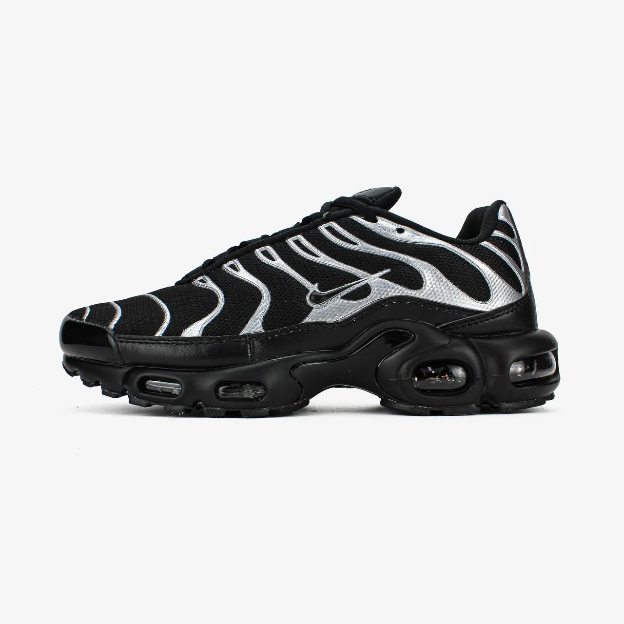 Кросівки Nike Air Max Plus Black/Metallic Silver шкіра/текстиль - Зображення 1