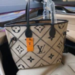 Die Tasche LV Neverfull Beige ist aus beigem Kunstleder für Damen