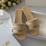 Капці Dior Dway Slippers L. Gold — стильні шкіряні домашні капці