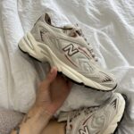 New Balance 725 Oatmeal nahast tossud-klassikaline stiil ja mugavus