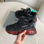 Sneakers Balenciaga Triple S Black Red-Sneakers premium in pelle e tessuto