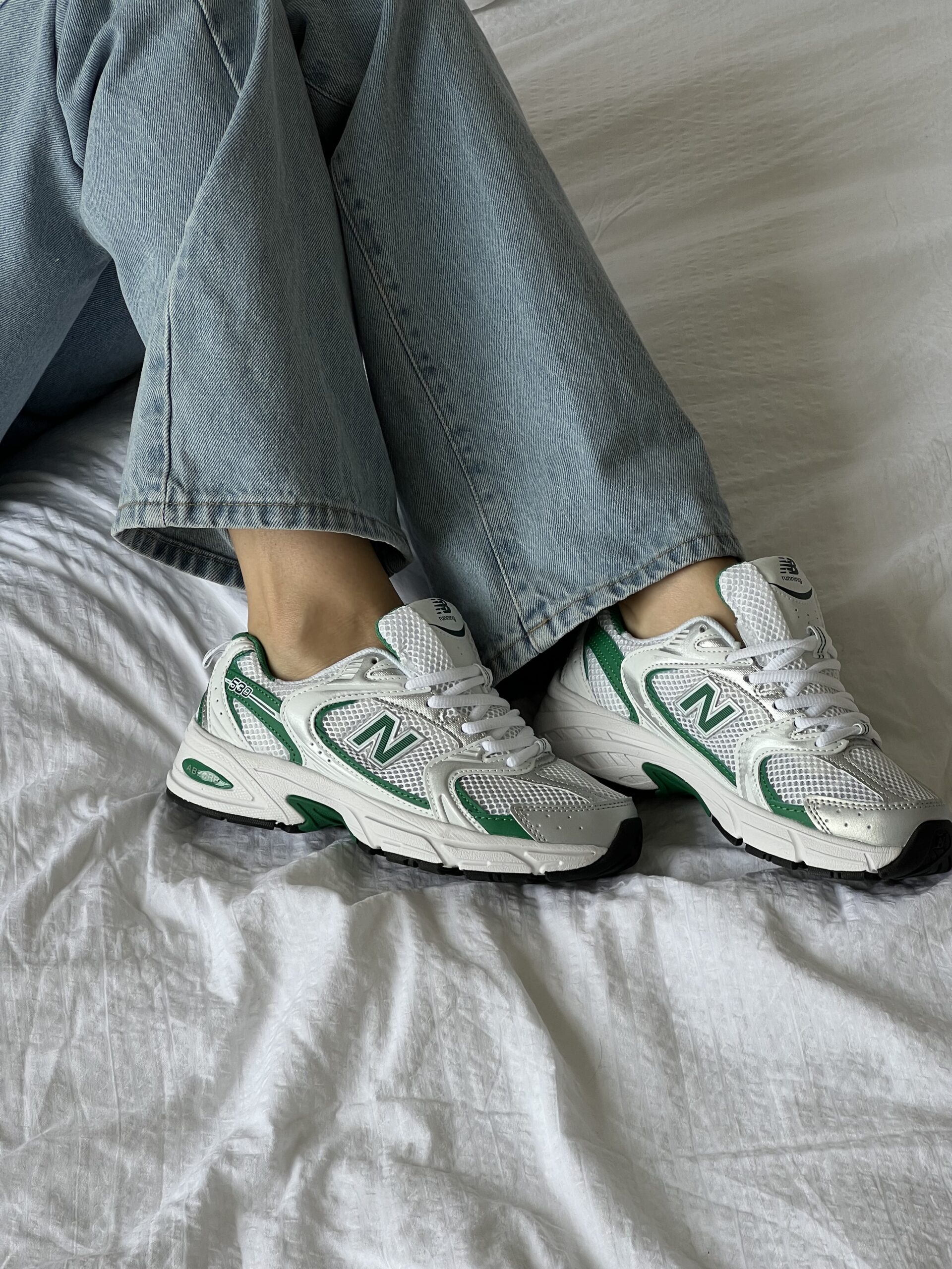 af42271c-5aeb-40eb-abbc-809538abdd92 Кросівки New Balance 530 White/Green шкіра/сітка — комфорт і стиль - obrazek 1