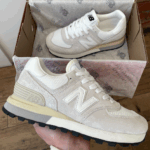 Кросівки New Balance 574 Legacy Grey Beige – замшеві, стильні