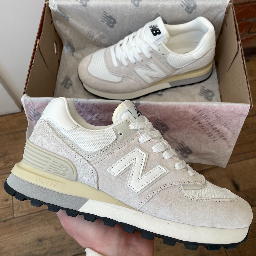b62c7fa4-4e69-41b9-8aaf-05fa8313b8ad Sneakers New Balance 574 Legacy grigio Beige-Pelle scamosciata, eleganti - immagine 1