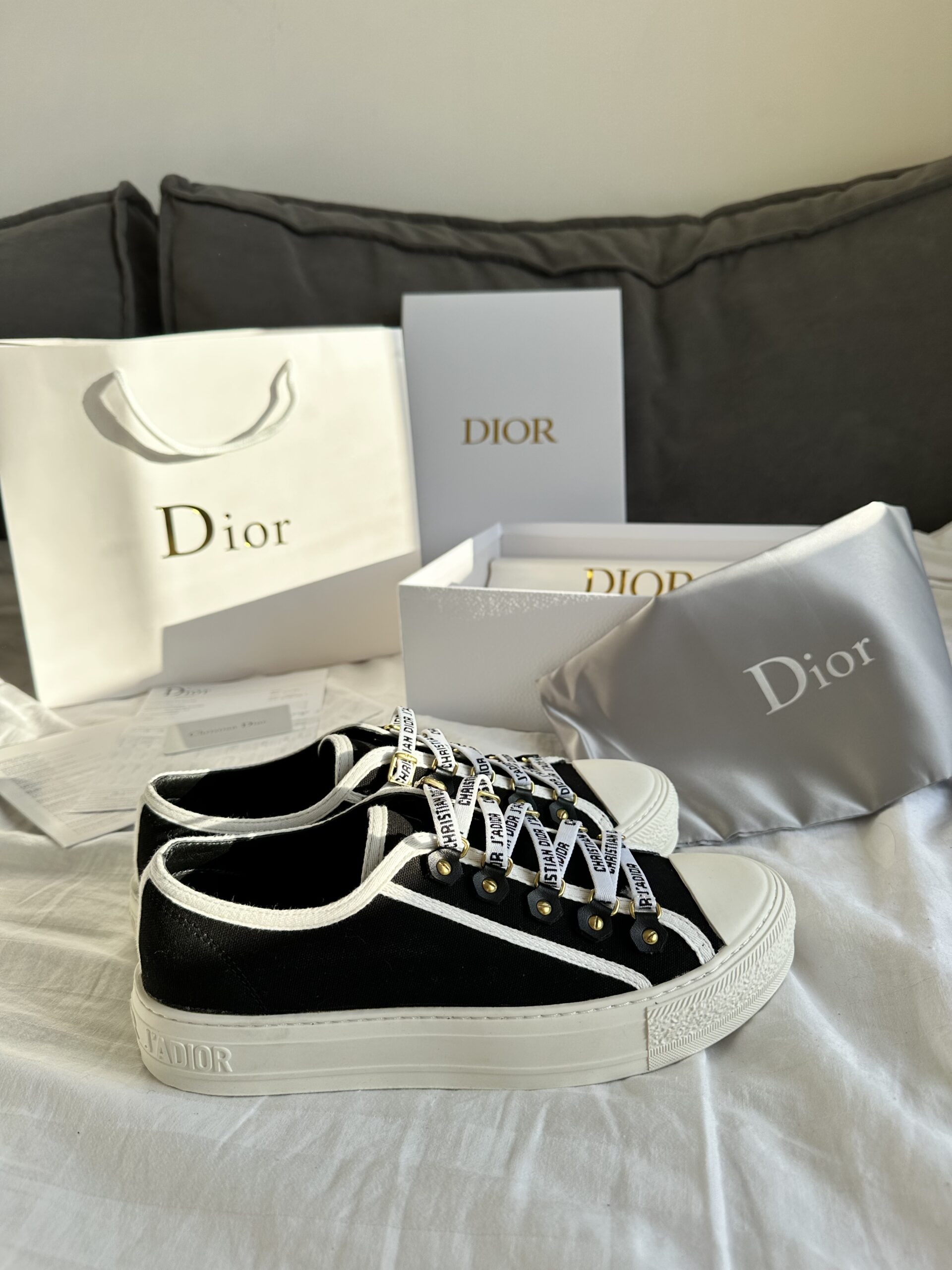 be952e92-5878-45f7-a927-2d759f3ff2b7 Dior Sneakers Low Black Premium-baskets en cuir pour hommes – Image 1