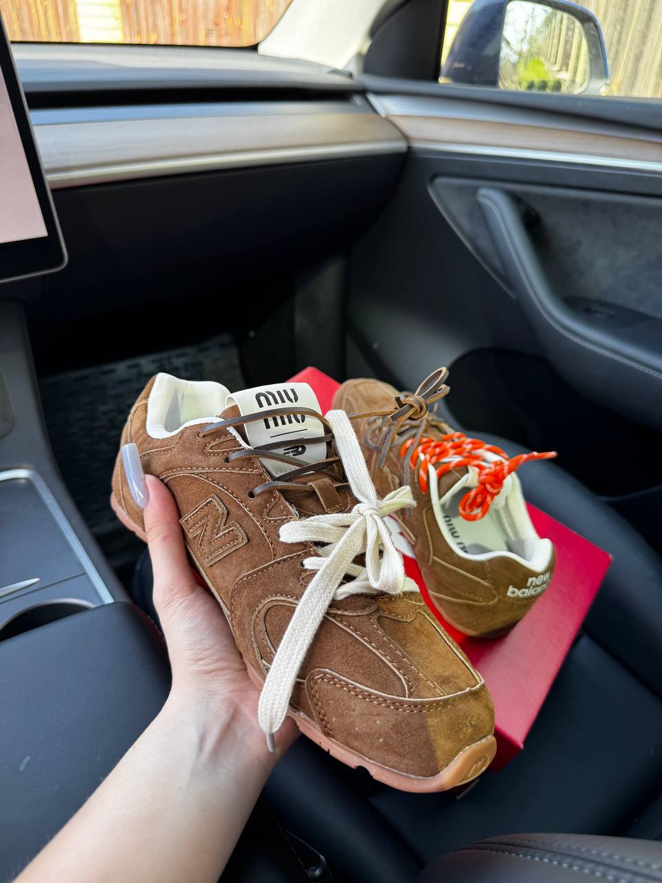 c36313da-13c1-4d0f-b900-97dbdfe8a461 Кросівки New Balance x Miu Miu 530 Cinnamon шкіряні та замшеві - Зображення 1