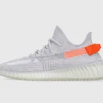 Кросівки Yeezy 350 V2 Tail Light — текстильні з Boost підошвою