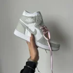 Retro 1 High OG Seafoam Green ādas čības + zeķes komplektā