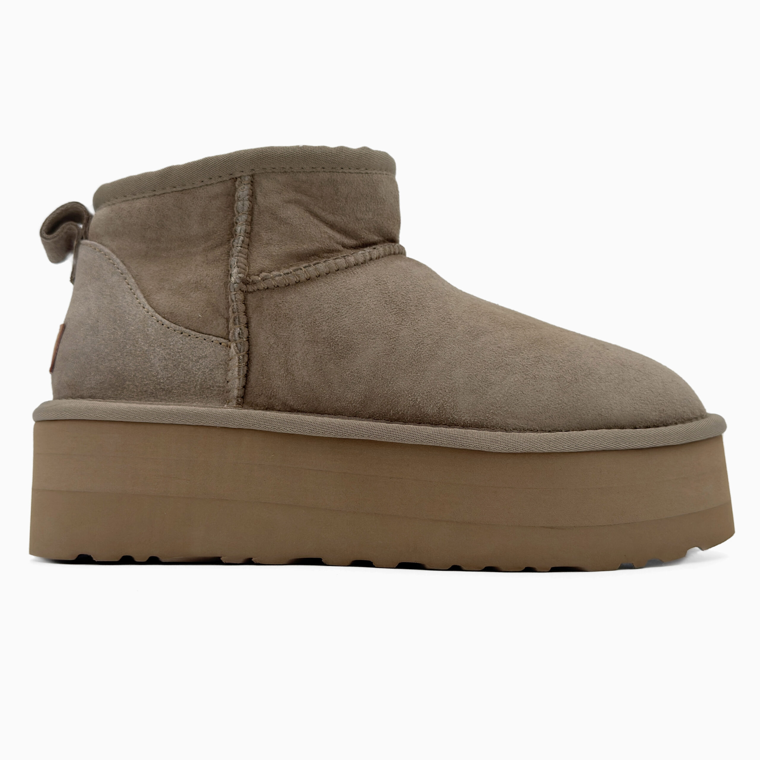 caafb61b-5cfc-49ef-b22c-dd780a7e15ae Чоботи Ugg Classic Ultra Mini Platform XL Khaki – замшеві з хутром - Зображення 1