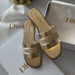 Pantoufles Dior Dway Slippers Gold-pantoufles en cuir de luxe pour femmes