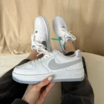 Baskets Air Force 1 White-Grey-baskets en cuir blanc et gris pour hommes