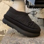 Ugg Maxi Clog Black — комфортні текстильні клогі з вовною