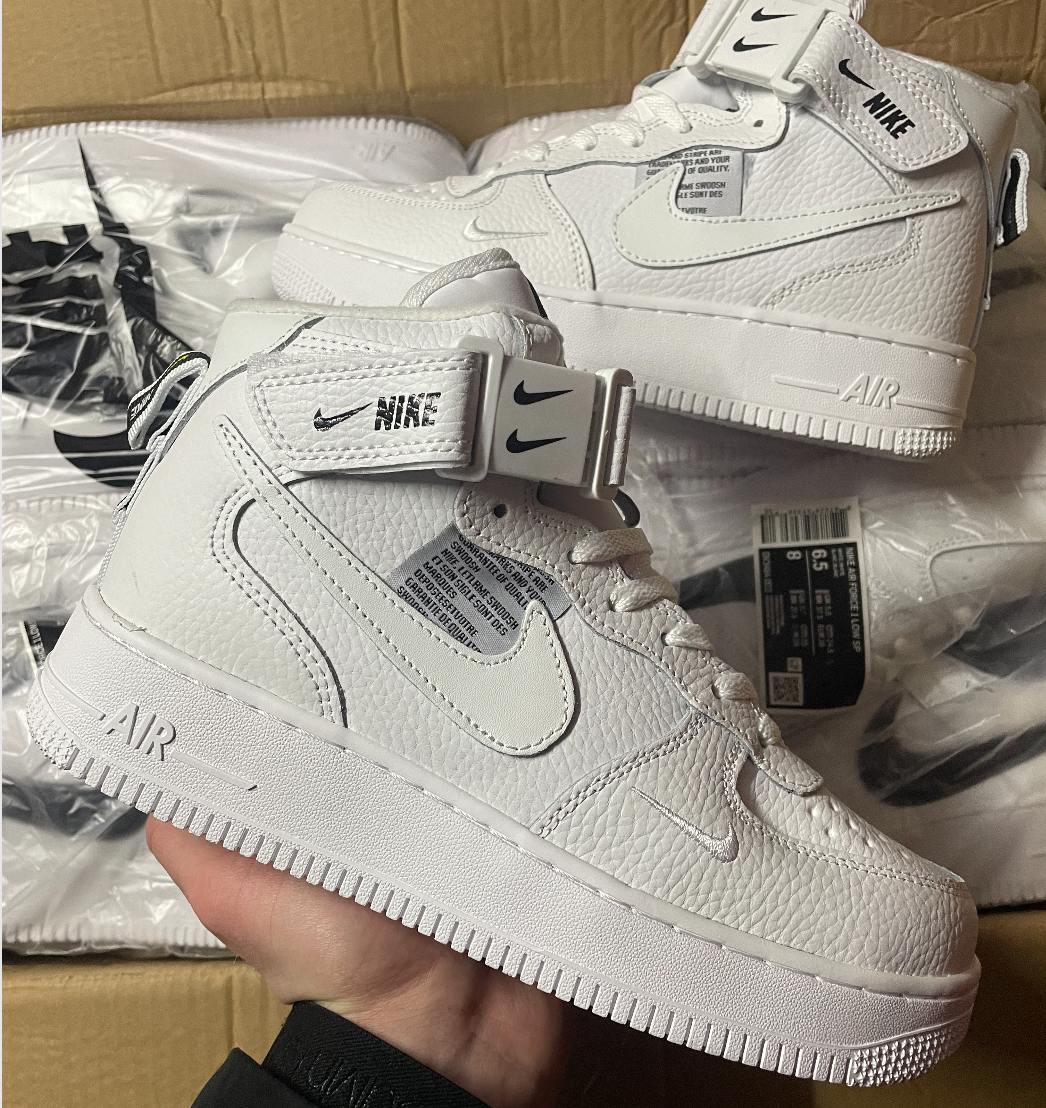 dfc3bf8e-82cb-41f0-ba7e-a33d8ad39b93 Nike air Force Utiliti High White Winter-chaussures d'hiver en cuir avec fourrure – Image 1
