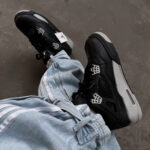 Кросівки Air Jordan 4 Retro Black Grey з шкіри та хутра