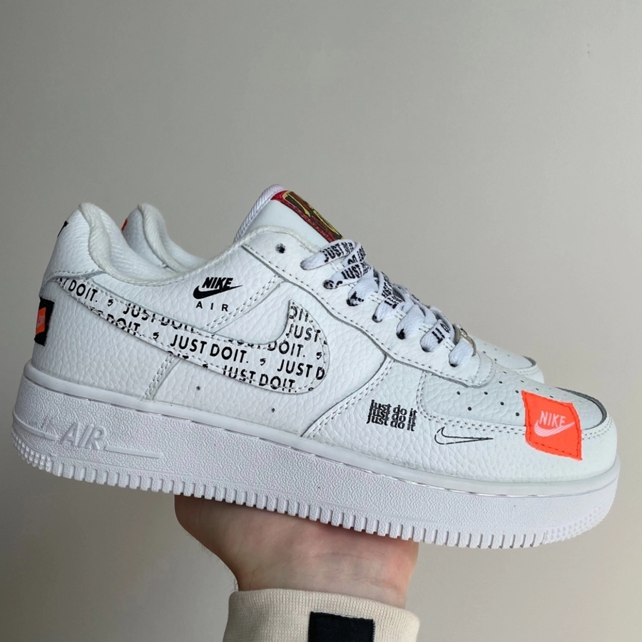 efe168b2-a56c-4d88-84de-17be38e55231 Кеди Nike Air Force 1 Low “Just Do It” White — шкіра, стиль і комфорт - Зображення 1