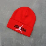 Шапка AIR JORDAN Red — стильна акрилова зимова шапка