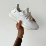 Sportbačiai 350 V2 Boost White tekstilės bateliai kasdieniam dėvėjimui