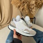 Valentino Garavani White Sneakers aus echtem Leder für einen stilvollen Look